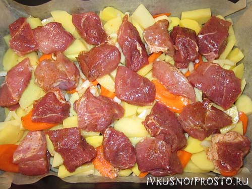 Картошка с мясом в духовке3
