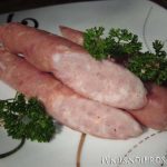 Домашняя колбаса из свинины и курицы